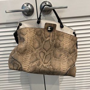 Handles and Shoulder tote leather Furla Bag